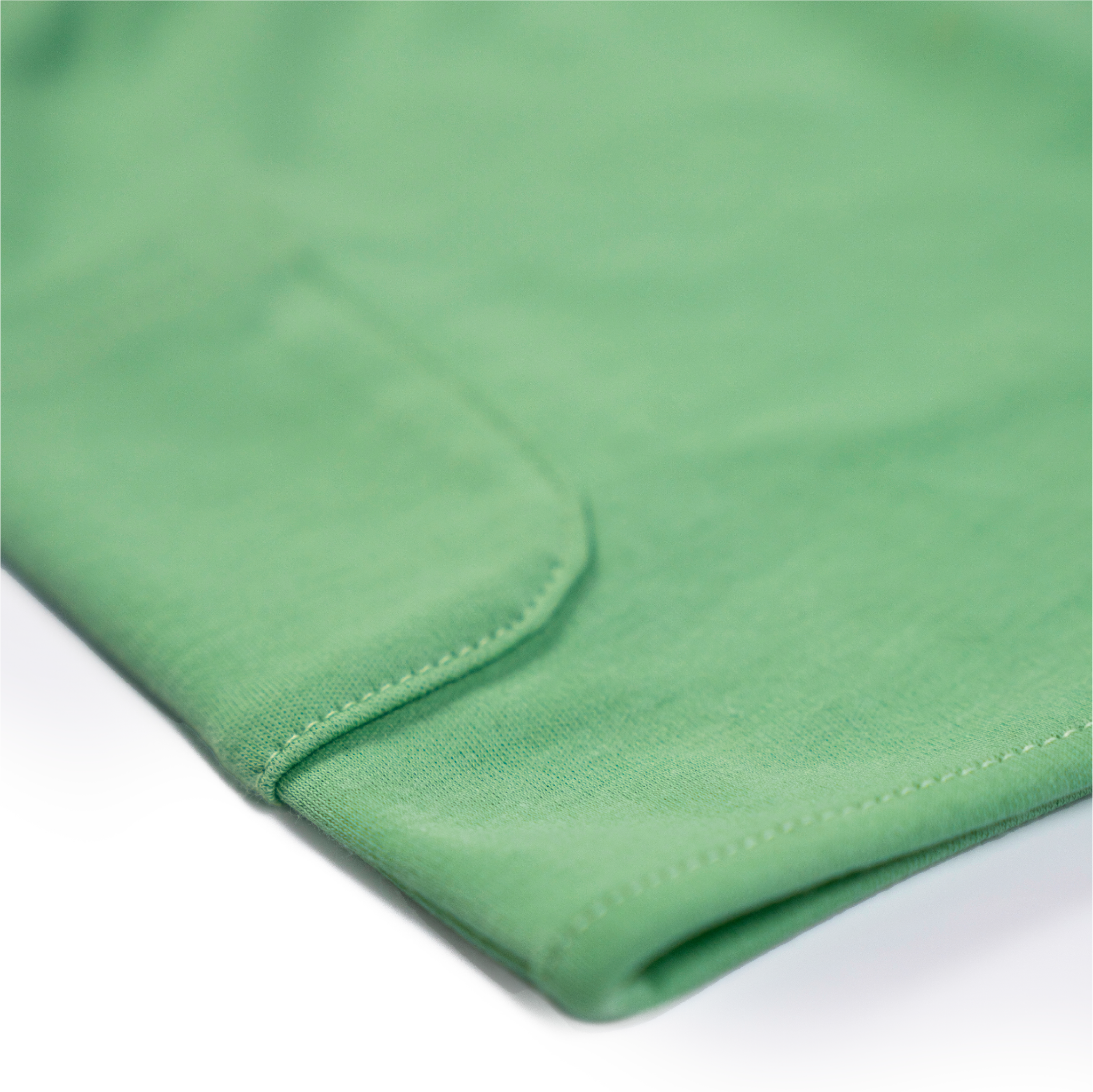 Details Arquia Cotton Shorts in Grass Green